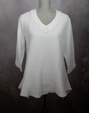 Load image into Gallery viewer, Feather Waffle V-Neck Tunic